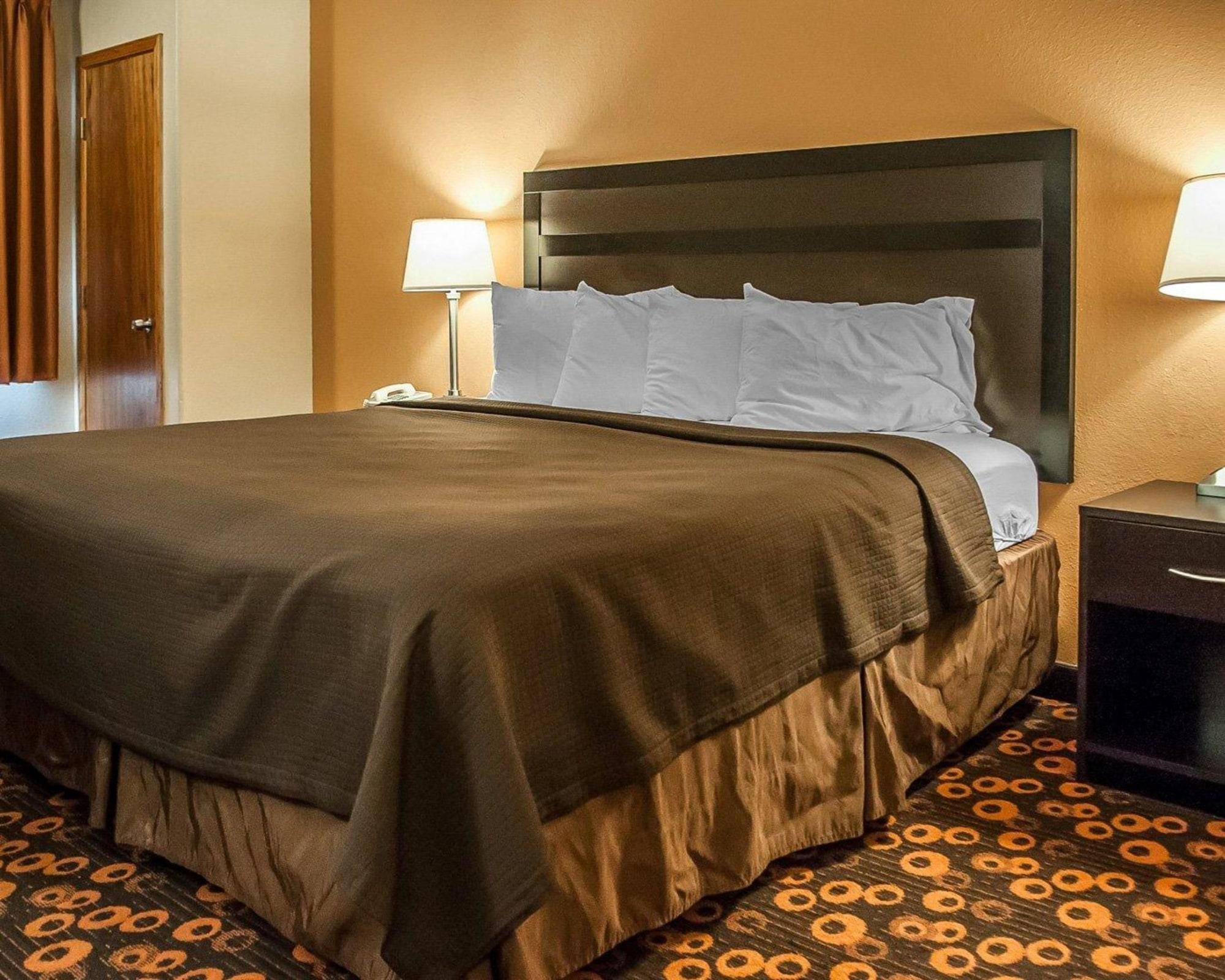 סנטה פה Econo Lodge Inn & Suites מראה חיצוני תמונה