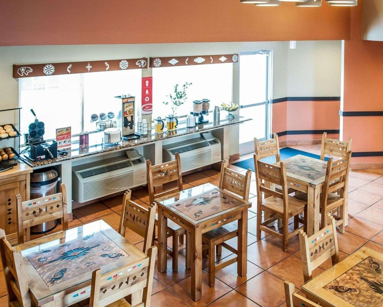 סנטה פה Econo Lodge Inn & Suites מראה חיצוני תמונה