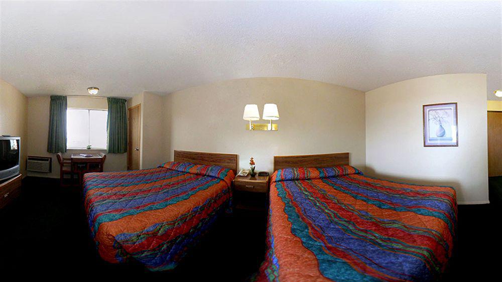 סנטה פה Econo Lodge Inn & Suites מראה חיצוני תמונה